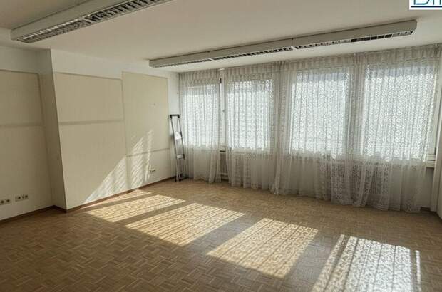 Wohnung mit Balkon kaufen in 8010 Graz (Bild 2)
