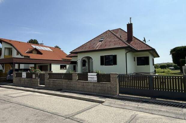 Haus kaufen in 2700 Wr. Neustadt (Bild 1)