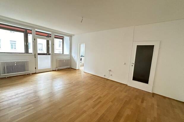 Altbauwohnung mit Balkon mieten in 8020 Graz (Bild 3)