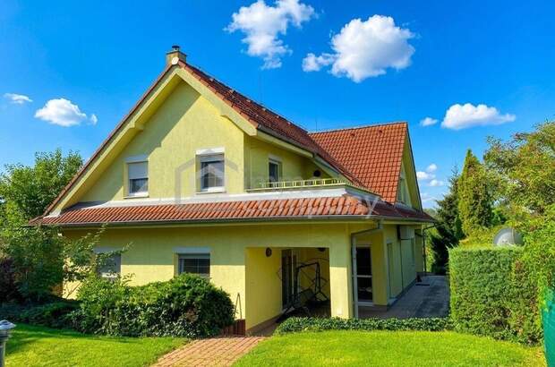 Haus mit Garten kaufen in 84107 Bratislava (Bild 1)