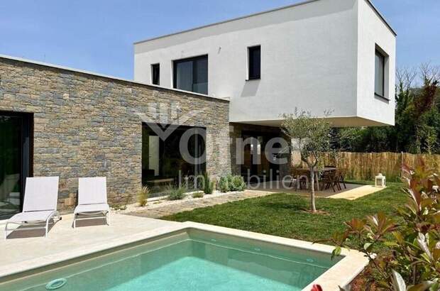 Haus kaufen in 52440 Porec (Bild 2)