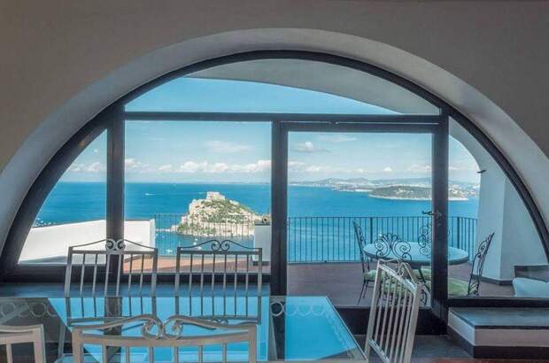 Haus kaufen in 80077 Ischia NA (Bild 1)