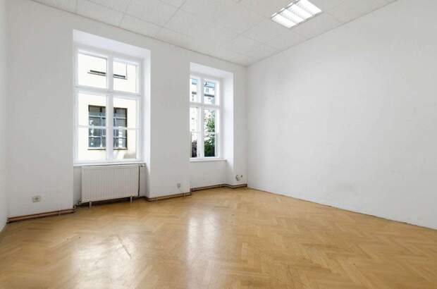 Altbauwohnung kaufen in 1070 Wien (Bild 1)