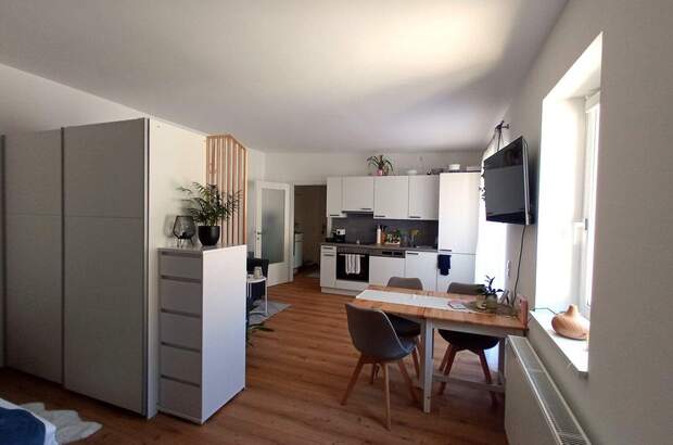 Altbauwohnung mit Balkon mieten in 4400 Steyr (Bild 2)