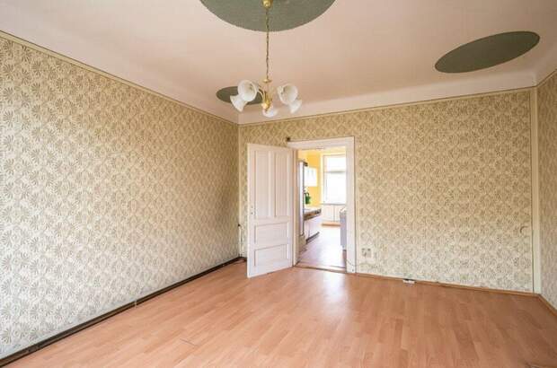 Altbauwohnung kaufen in 1130 Wien (Bild 2)
