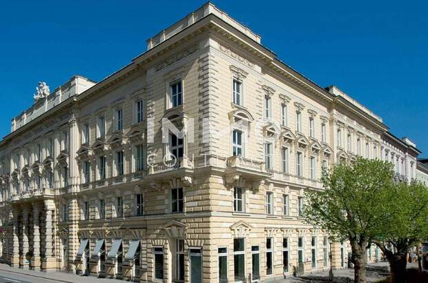 Altbauwohnung mit Balkon mieten in 5020 Salzburg (Bild 1)