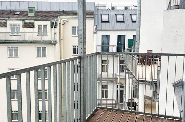 Altbauwohnung mit Balkon kaufen in 1050 Wien (Bild 4)