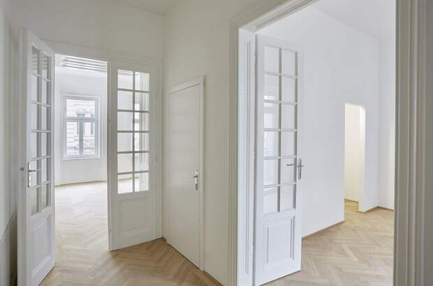 Altbauwohnung mit Balkon kaufen in 1180 Wien (Bild 1)