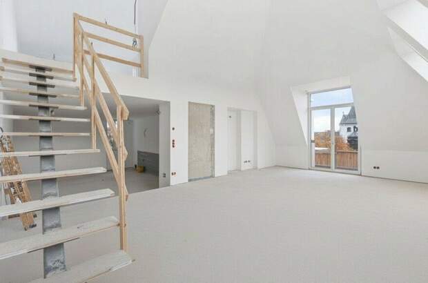 Altbauwohnung mit Balkon kaufen in 1130 Wien (Bild 2)