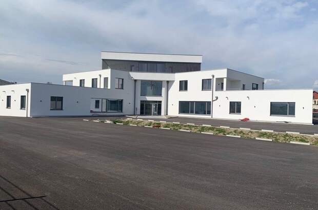 Gewerbeobjekt mieten in 4910 Ried (Bild 1)
