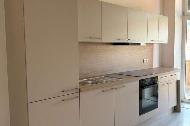 Altbauwohnung mit Balkon mieten in 8600 Bruck an der Mur (Bild 1)