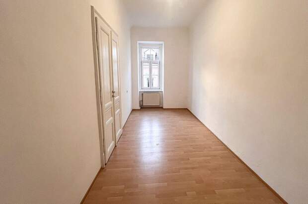 Altbauwohnung mit Balkon mieten in 8010 Graz (Bild 2)