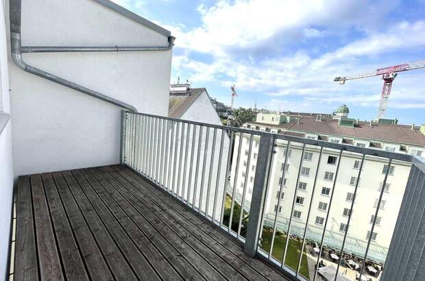 Altbauwohnung mit Balkon mieten in 1050 Wien (Bild 4)