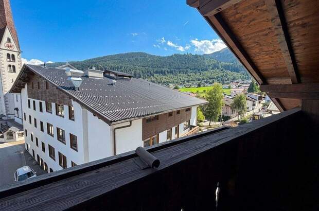 Altbauwohnung mit Balkon kaufen in 6094 Axams (Bild 2)