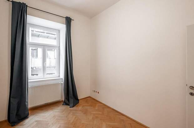 Altbauwohnung mit Balkon kaufen in 1070 Wien (Bild 3)