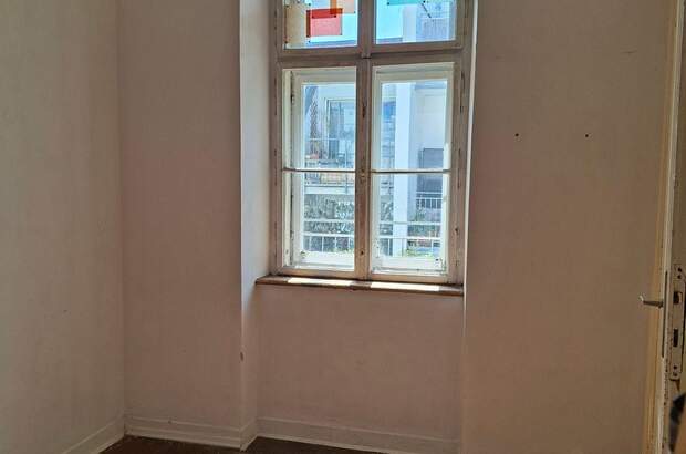 Altbauwohnung mit Balkon mieten in 1120 Wien (Bild 2)