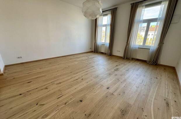 Altbauwohnung mit Balkon kaufen in 1180 Wien (Bild 1)