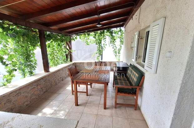 Haus kaufen in 51521 Punat (Bild 1)