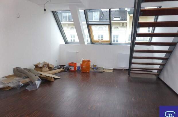 Altbauwohnung mit Balkon mieten in 1070 Wien (Bild 3)