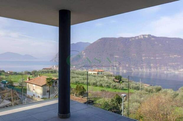 Wohnung mit Balkon kaufen in 20146 Sale Marasino (Bild 1)