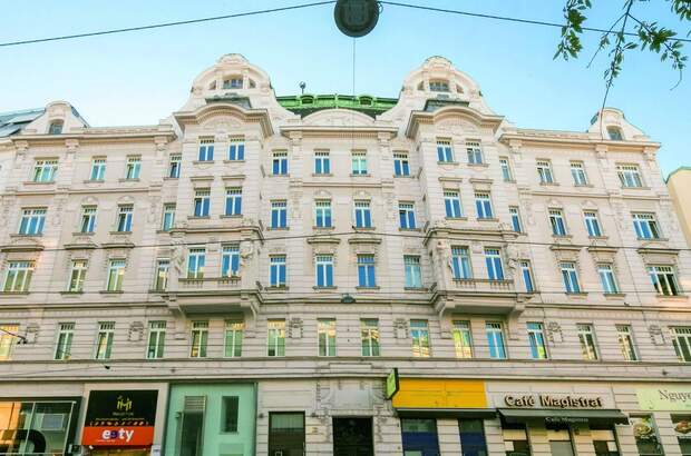 Altbauwohnung mit Balkon mieten in 1020 Wien (Bild 1)