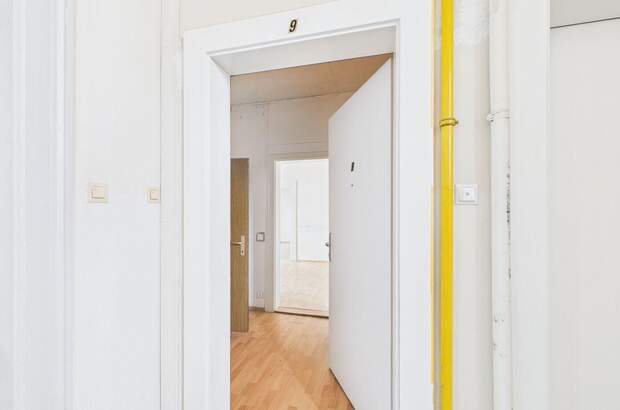 Altbauwohnung mit Balkon kaufen in 9500 Villach (Bild 2)