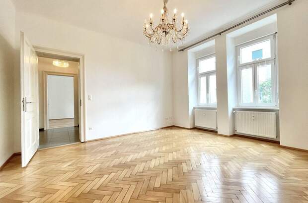 Altbauwohnung mit Balkon kaufen in 8020 Graz (Bild 2)