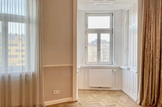 Altbauwohnung mit Balkon kaufen in 1150 Wien (Bild 3)