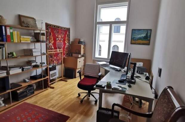 Altbauwohnung mit Balkon mieten in 8010 Graz (Bild 2)