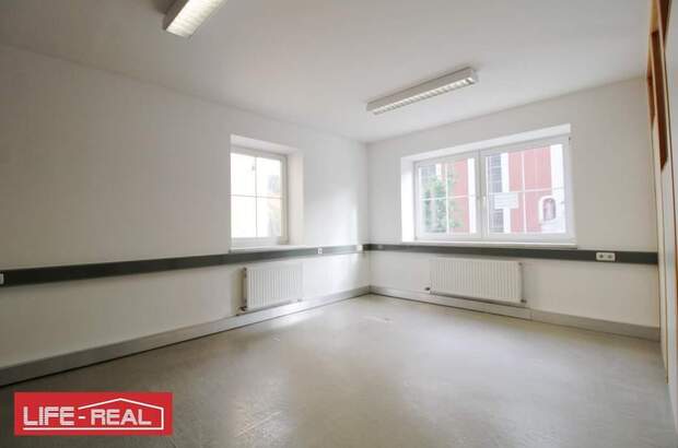 Gewerbeobjekt mieten in 4910 Ried
