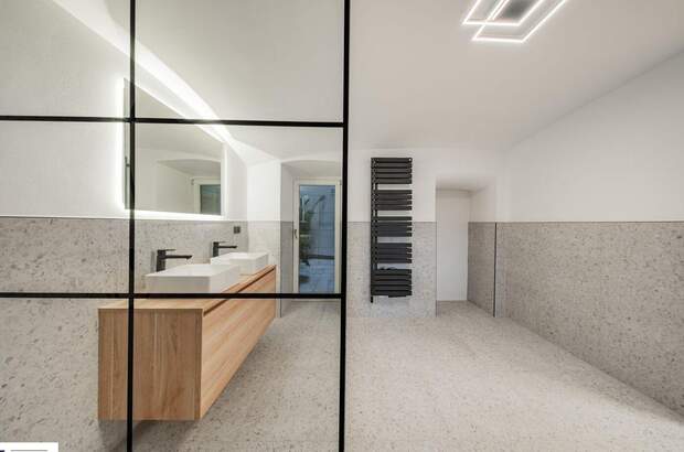 Altbauwohnung mit Balkon kaufen in 1040 Wien (Bild 5)