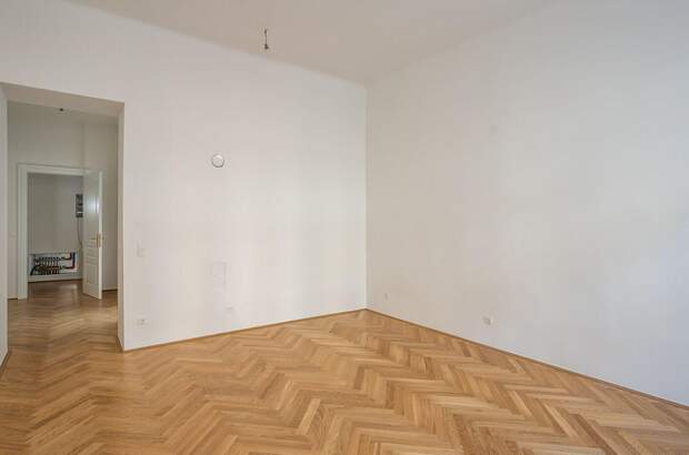 Altbauwohnung mit Balkon kaufen in 1050 Wien (Bild 4)