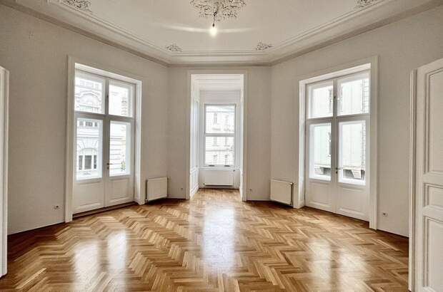 Altbauwohnung mit Balkon mieten in 1040 Wien