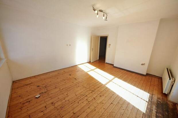 Altbauwohnung mit Balkon kaufen in 5620 Schwarzach (Bild 1)