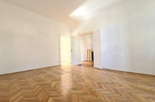 Altbauwohnung kaufen in 1130 Wien (Bild 2)