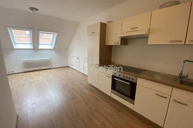 Altbauwohnung mieten in 8010 Graz (Bild 1)