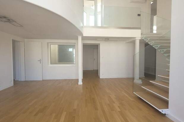 Altbauwohnung mit Balkon mieten in 1090 Wien (Bild 1)