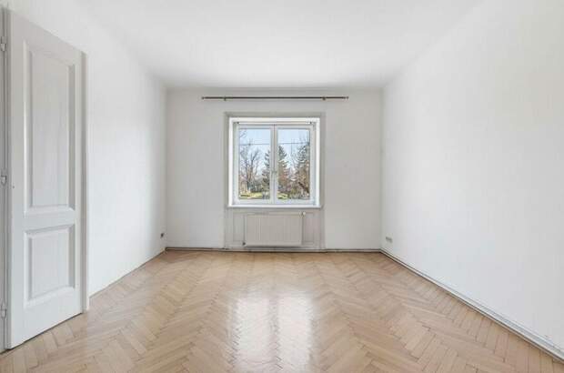 Altbauwohnung kaufen in 1130 Wien (Bild 2)