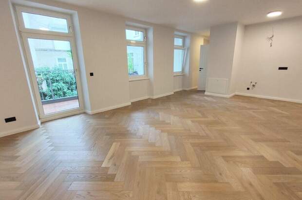 Altbauwohnung mit Balkon kaufen in 1050 Wien (Bild 1)