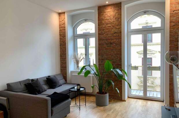 Altbauwohnung mit Balkon mieten in 1120 Wien (Bild 1)