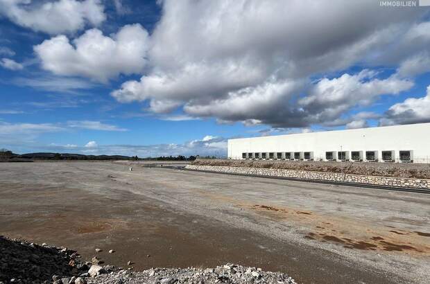 Gewerbeobjekt mieten in 6210 Sezana (Bild 2)