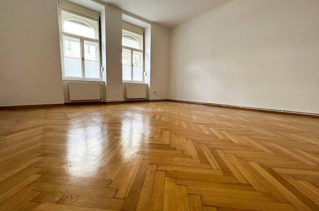 Altbauwohnung mit Balkon mieten in 8020 Graz (Bild 1)