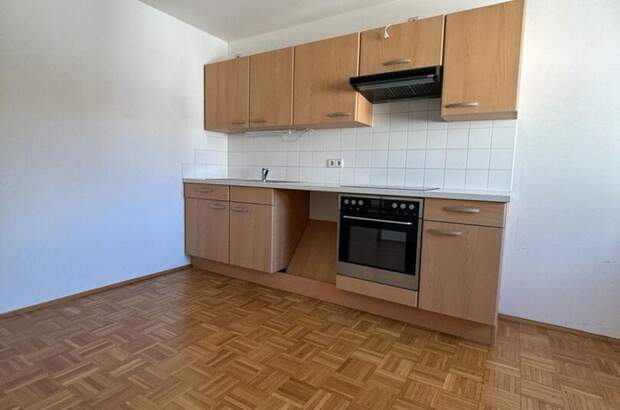 Altbauwohnung mit Balkon kaufen in 8020 Graz (Bild 4)