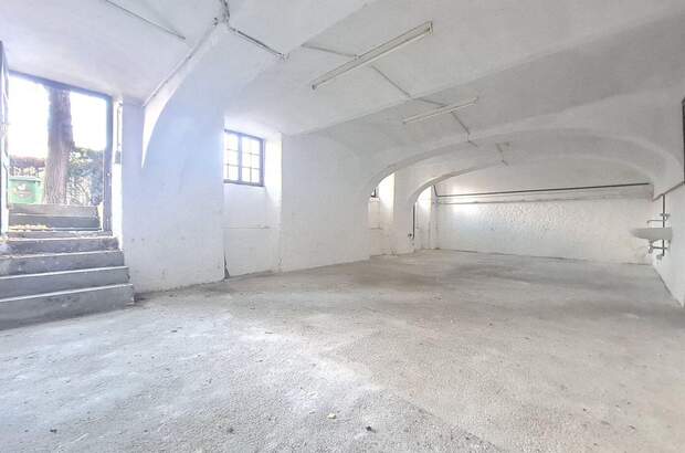 Altbauwohnung kaufen in 1130 Wien (Bild 2)