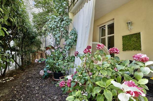 Altbauwohnung mit Balkon kaufen in 1060 Wien