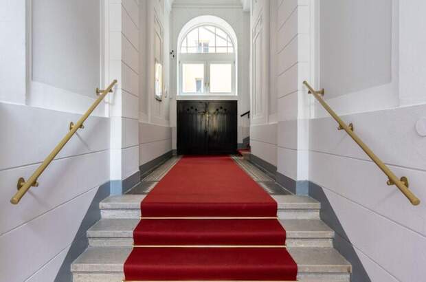Altbauwohnung mit Balkon kaufen in 1040 Wien (Bild 2)