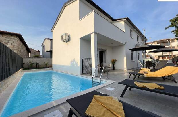 Haus kaufen in 52466 Novigrad (Bild 2)