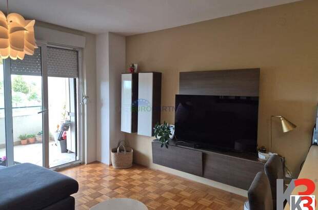 Wohnung kaufen in 52470 Umag (Bild 2)