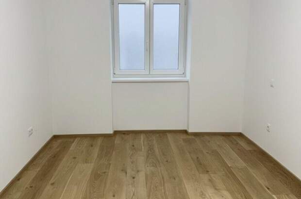 Altbauwohnung mit Balkon kaufen in 1170 Wien (Bild 3)