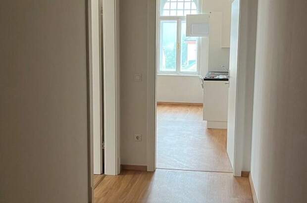Altbauwohnung mit Balkon mieten in 8680 Mürzzuschlag (Bild 2)
